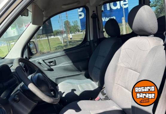 Utilitarios - Peugeot PARTNER 2013 Nafta 160000Km - En Venta