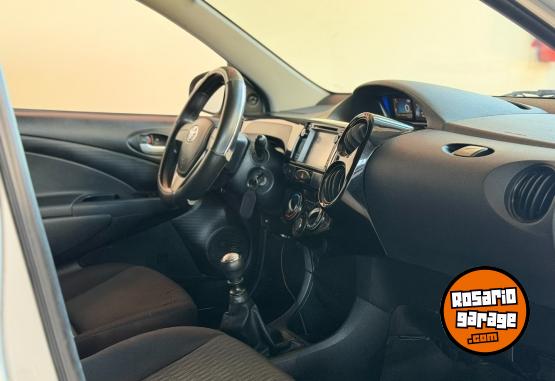 Autos - Toyota Etios X 1.5 2018 Nafta 111000Km - En Venta