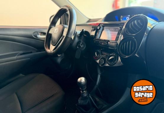 Autos - Toyota Etios X 1.5 2018 Nafta 111000Km - En Venta