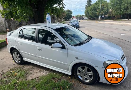 Autos - Chevrolet Astra 2005 GNC 270000Km - En Venta