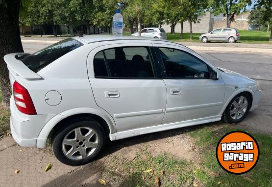 Autos - Chevrolet Astra 2005 GNC 270000Km - En Venta