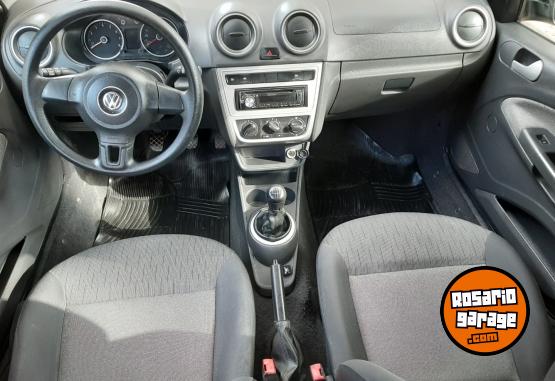 Autos - Volkswagen Voyage con gnc 2014 GNC 98000Km - En Venta