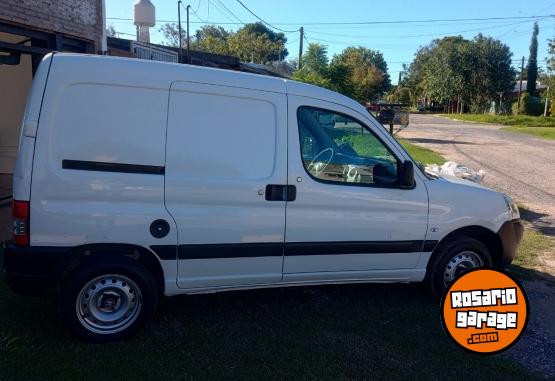 Utilitarios - Peugeot Partner 2014 Nafta 122000Km - En Venta