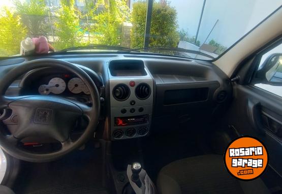 Utilitarios - Peugeot Partner 2014 Nafta 122000Km - En Venta