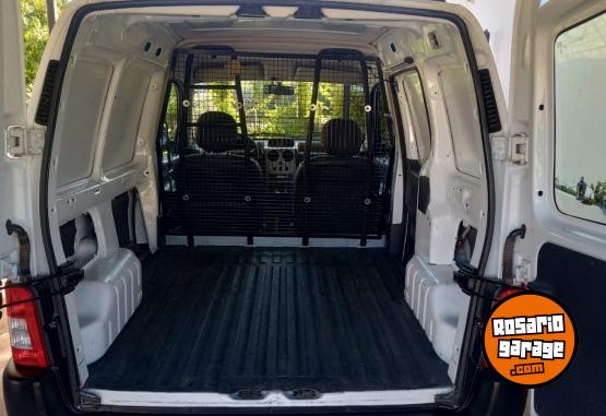 Utilitarios - Peugeot Partner 2014 Nafta 122000Km - En Venta
