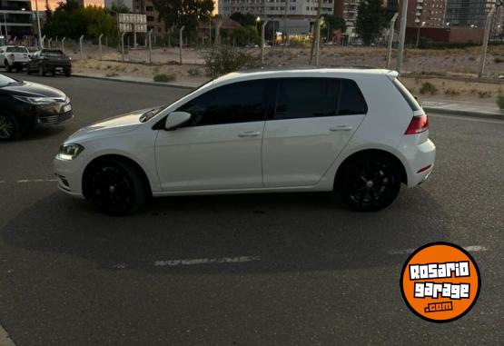 Autos - Volkswagen Golf 2018 Nafta 125000Km - En Venta