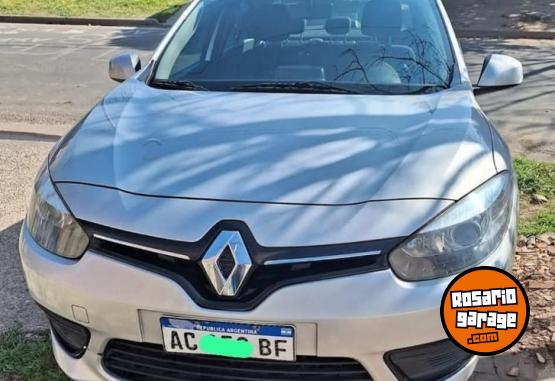 Autos - Renault Fluence 2017 GNC 140000Km - En Venta