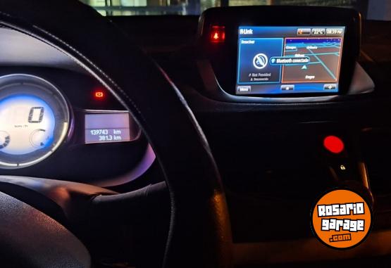 Autos - Renault Fluence 2017 GNC 140000Km - En Venta