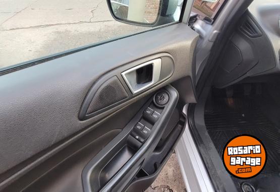 Autos - Ford Fiesta 2017 Nafta 90000Km - En Venta