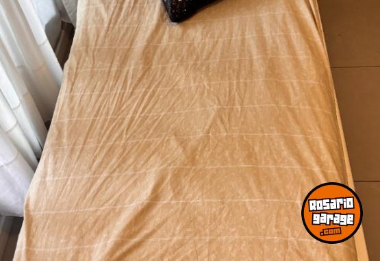 Hogar - Cama de 1 plaza + colchon - En Venta