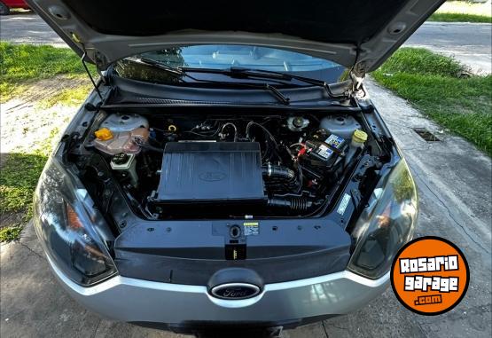 Autos - Ford Fiesta Ambiente Plus 2011 Nafta 161000Km - En Venta