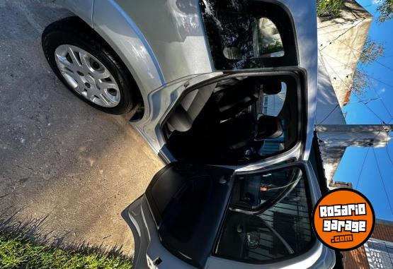 Autos - Ford Fiesta Ambiente Plus 2011 Nafta 161000Km - En Venta