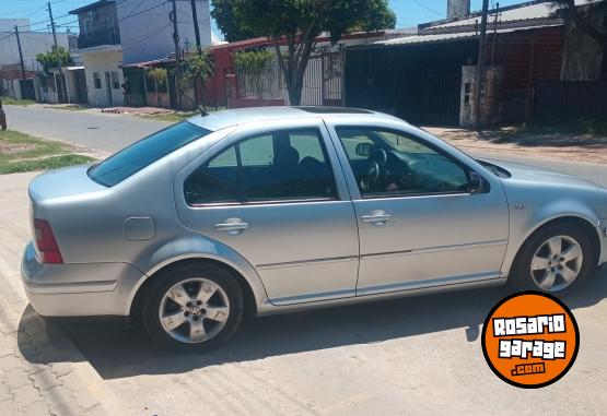 Autos - Volkswagen Bora 2006 Nafta 271000Km - En Venta