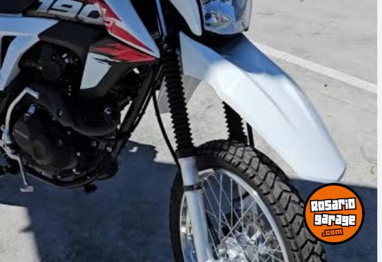 Motos - Honda Xr 190L 2023 Nafta 550Km - En Venta