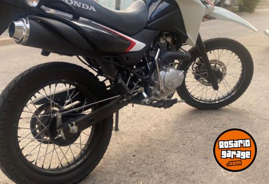 Motos - Honda Xr-150L 2025 Nafta 6200Km - En Venta