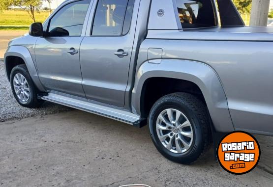 Camionetas - Volkswagen Amarok Conforline 2023 Diesel 37000Km - En Venta