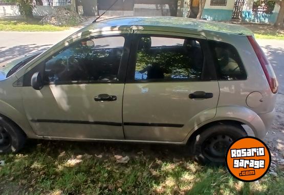 Autos - Ford Fiesta 2006 GNC 218000Km - En Venta