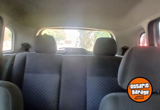 Autos - Ford Fiesta 2006 GNC 218000Km - En Venta