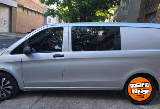 Utilitarios - Mercedes Benz vito mixta plus 2023 Diesel 27000Km - En Venta
