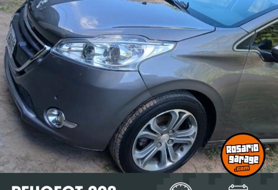 Autos - Peugeot 208 Feline 2014 Nafta 116000Km - En Venta