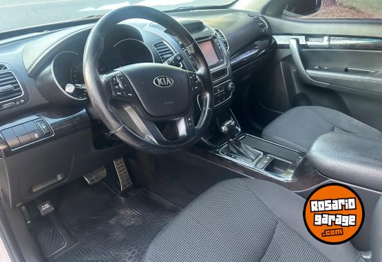 Camionetas - Kia Sorento 2013 Nafta 150000Km - En Venta