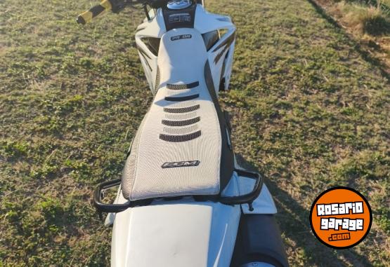 Motos - Honda Xr 2017 Nafta 11000Km - En Venta