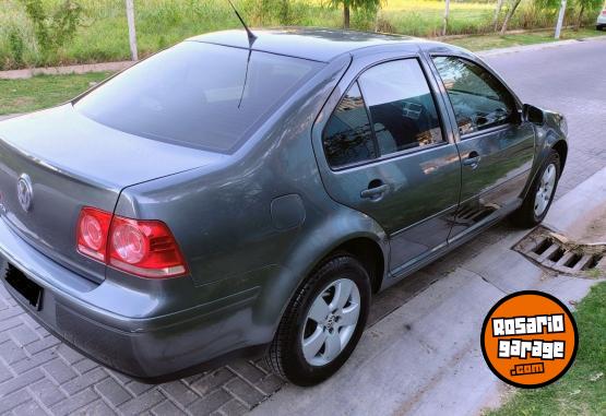 Autos - Volkswagen BORA 2.0 2010 Nafta 90000Km - En Venta