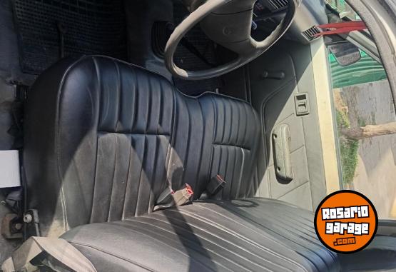 Camionetas - Toyota Hilux 2.8 2001 Diesel 354000Km - En Venta