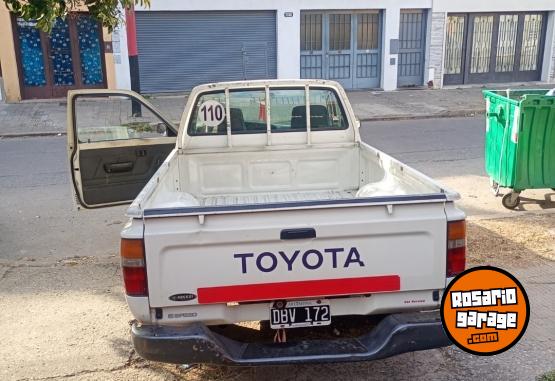 Camionetas - Toyota Hilux 2.8 2001 Diesel 354000Km - En Venta