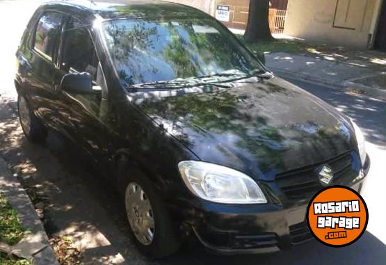 Autos - Suzuki Fan 2011 Nafta 106350Km - En Venta