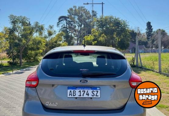 Autos - Ford Focus 2017 Nafta 140000Km - En Venta