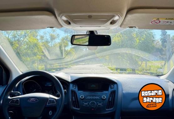 Autos - Ford Focus 2017 Nafta 140000Km - En Venta