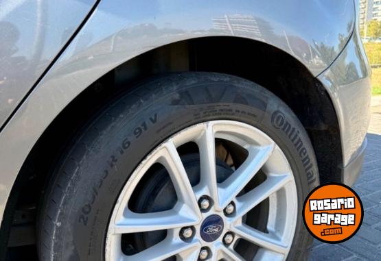 Autos - Ford Focus 2017 Nafta 140000Km - En Venta