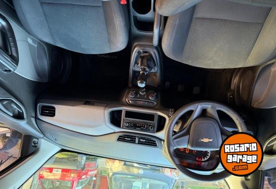 Autos - Chevrolet Onix joy 2017 Nafta 87000Km - En Venta