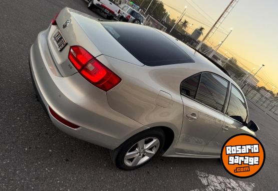 Autos - Volkswagen Vento 2012 Nafta 165000Km - En Venta