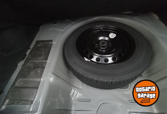 Autos - Renault NUEVO LOGAN PRIVILEGE 1.6 2016 Nafta 136981Km - En Venta