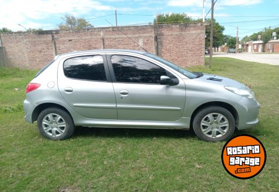 Autos - Peugeot 207 2014 Nafta 49000Km - En Venta