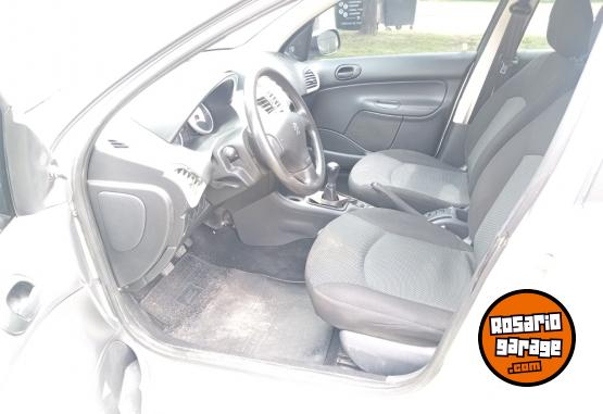 Autos - Peugeot 207 2014 Nafta 49000Km - En Venta