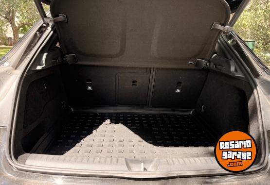 Autos - Mercedes Benz GLA 200 2017 Nafta 136000Km - En Venta