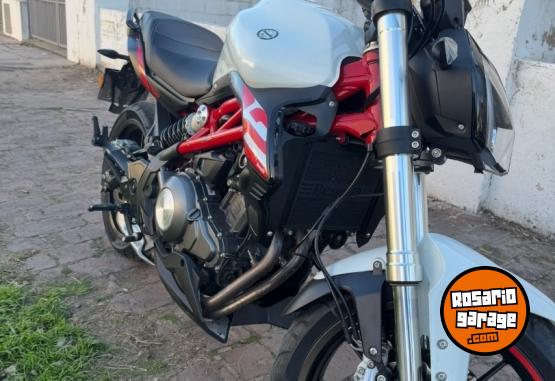 Motos - Benelli TNT 302 2021 Nafta 14000Km - En Venta