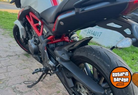 Motos - Benelli TNT 302 2021 Nafta 14000Km - En Venta