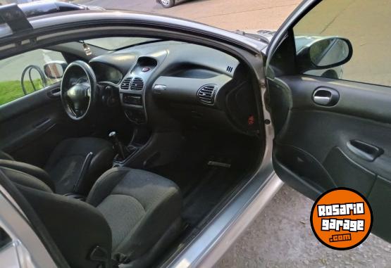Autos - Peugeot 206 2007 Nafta 229000Km - En Venta