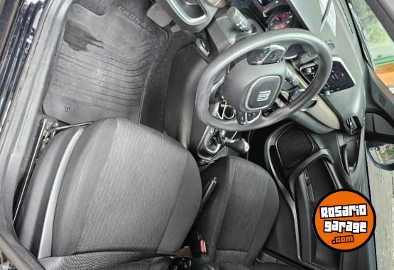 Autos - Fiat Cronos 2025 Nafta 10000Km - En Venta