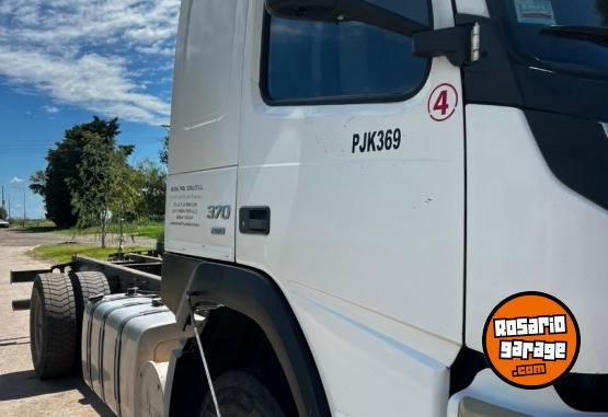 Camiones y Grúas - VOLVO FM 11-370 R 4X2 - En Venta