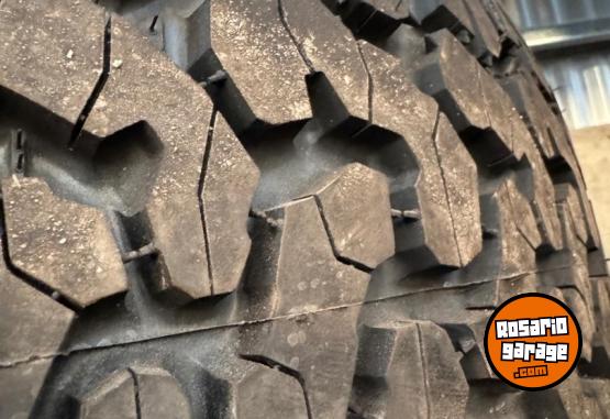 Accesorios para Autos - Ruedas armadas Toyota R18 - En Venta