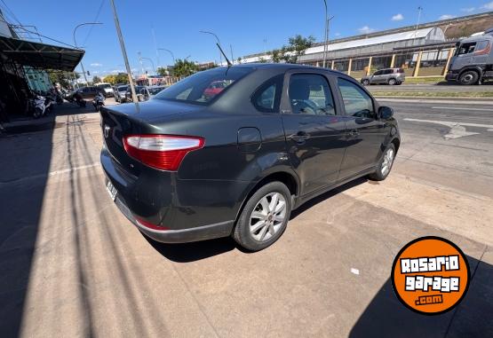 Autos - Fiat Grand siena 2013 Nafta  - En Venta