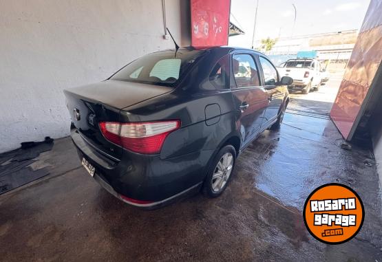 Autos - Fiat Grand siena 2013 Nafta  - En Venta