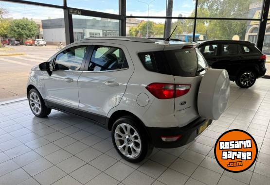 Autos - Ford EcoSport Titanium 2020 Nafta 90000Km - En Venta