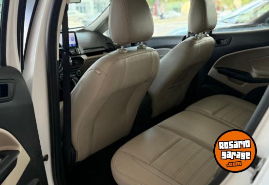 Autos - Ford EcoSport Titanium 2020 Nafta 90000Km - En Venta