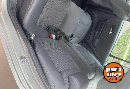 Autos - Volkswagen Fox 2012 Nafta 80000Km - En Venta